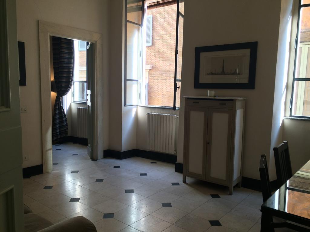 شقة La Casa In Vetrina روما الغرفة الصورة